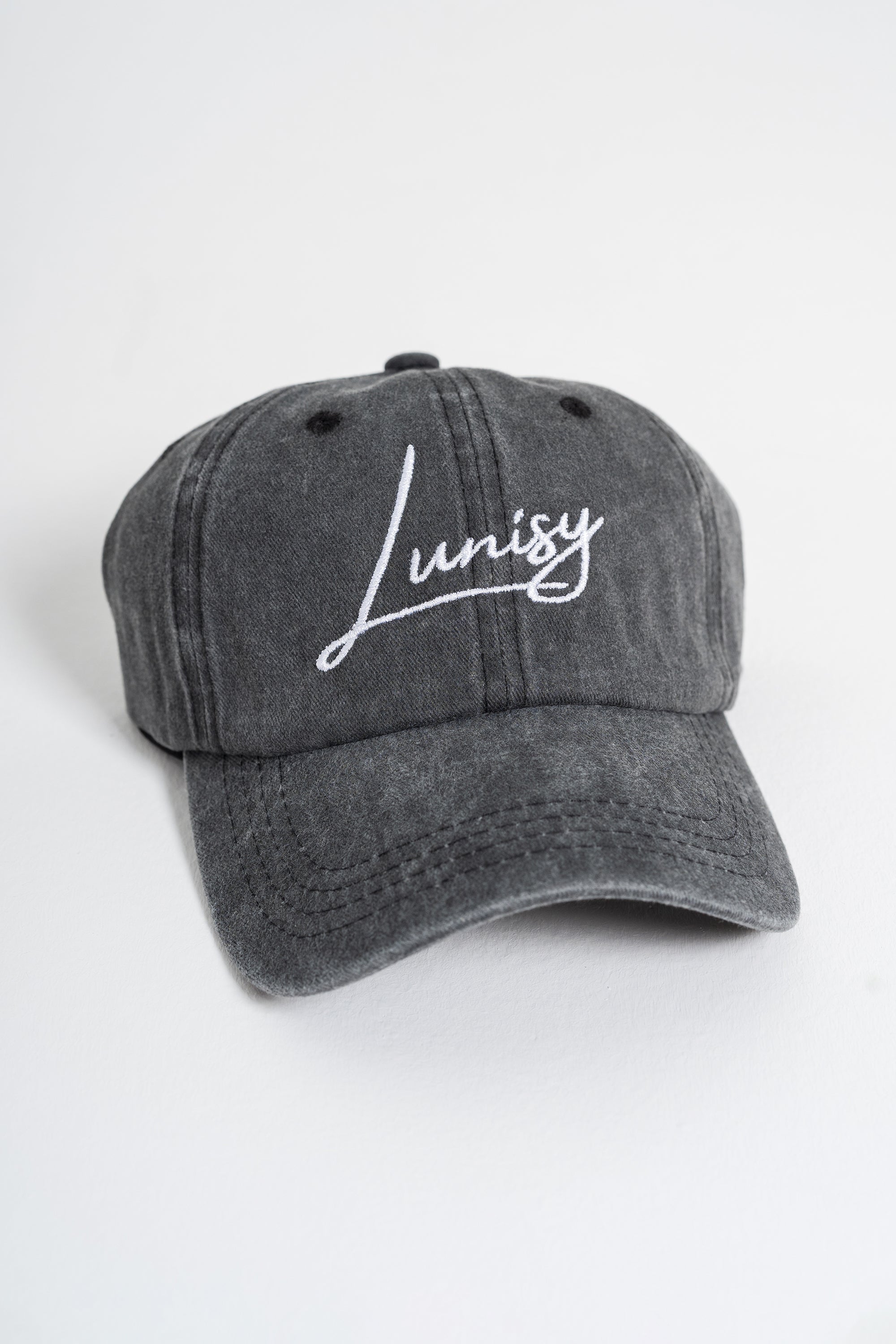 Lunisy İkonik Nakışlı Kep | Siyah
