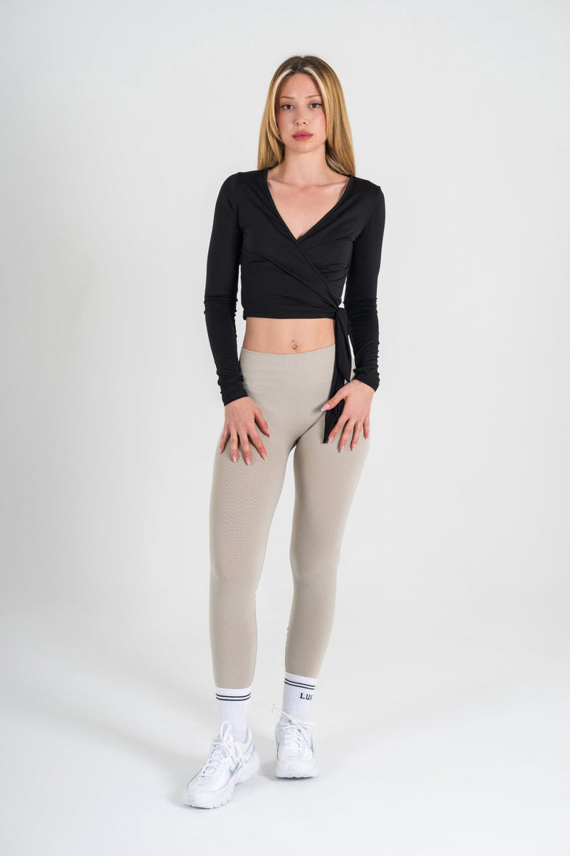 ESSENTIALS BOLERO | SİYAH Spor ve Günlük Kombin - LUNISY