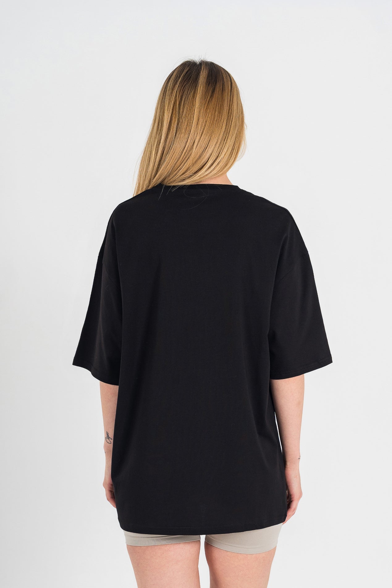 TİMELESS - OVERSIZE TSHIRT Spor ve Günlük Kombin - LUNISY